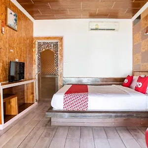 Hotel Oyo 797 Pink House
